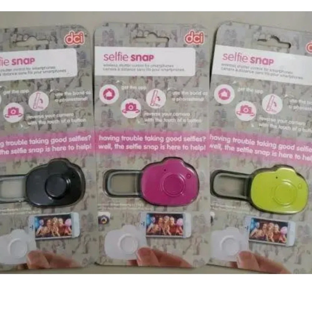 NWT Selfie Snap Wireless Shutter Control - Green
